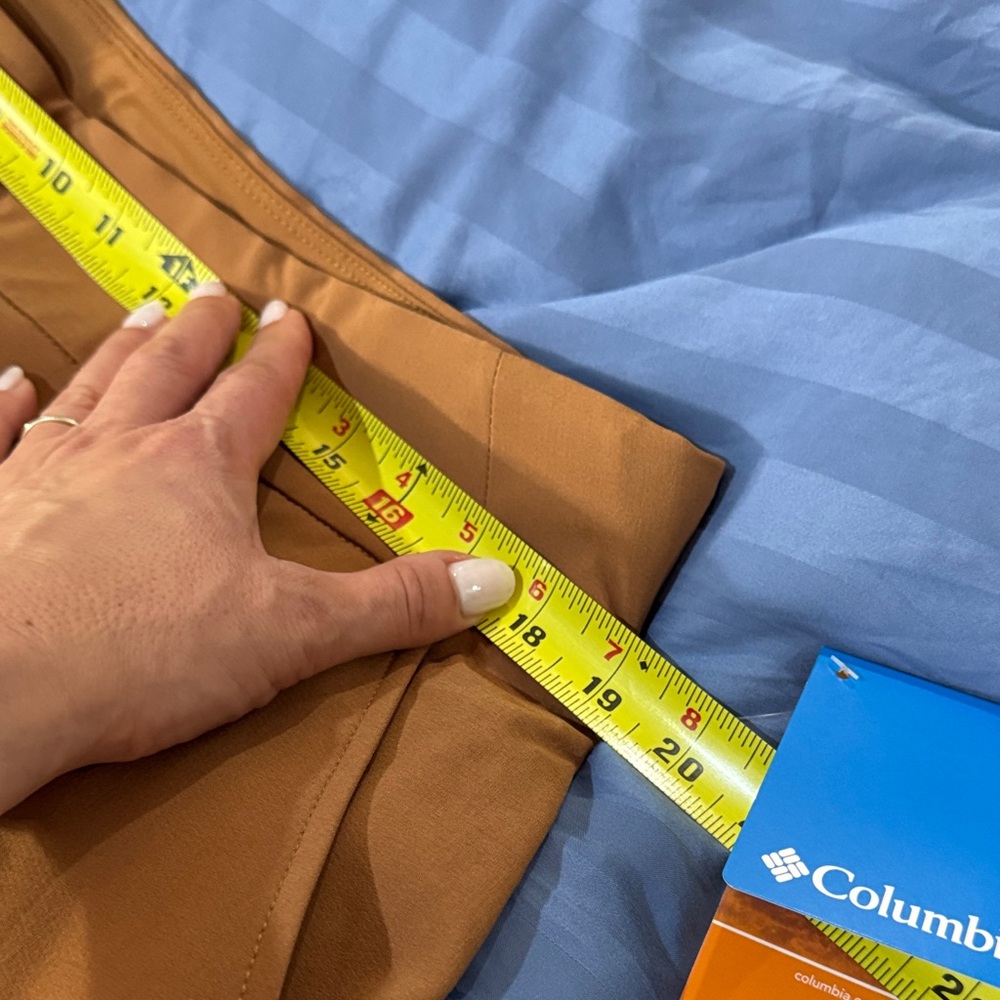 NWT Columbia Active Fit All Seasons Women’s Bootcut Pant Size XL Short Brown - Picture 9 of 12